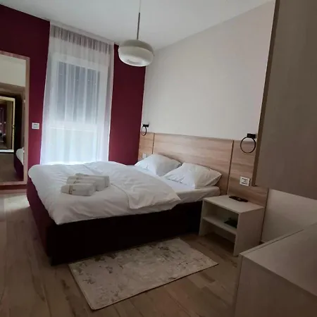 Antique, Apart-hotel