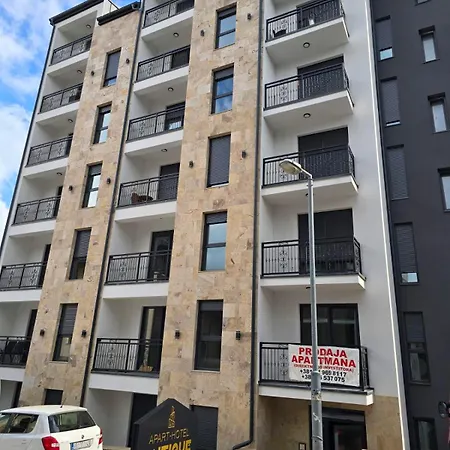 Antique, شقة فندقية زلاتيبور