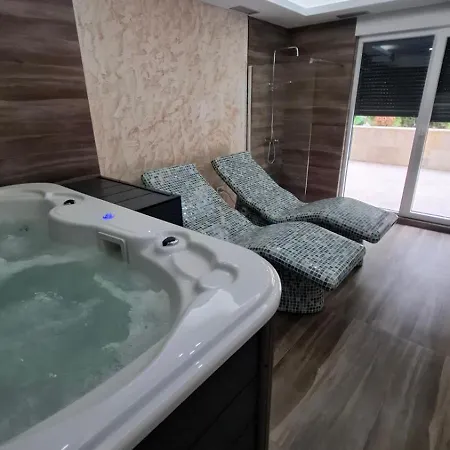 Apart-hotel Antique,